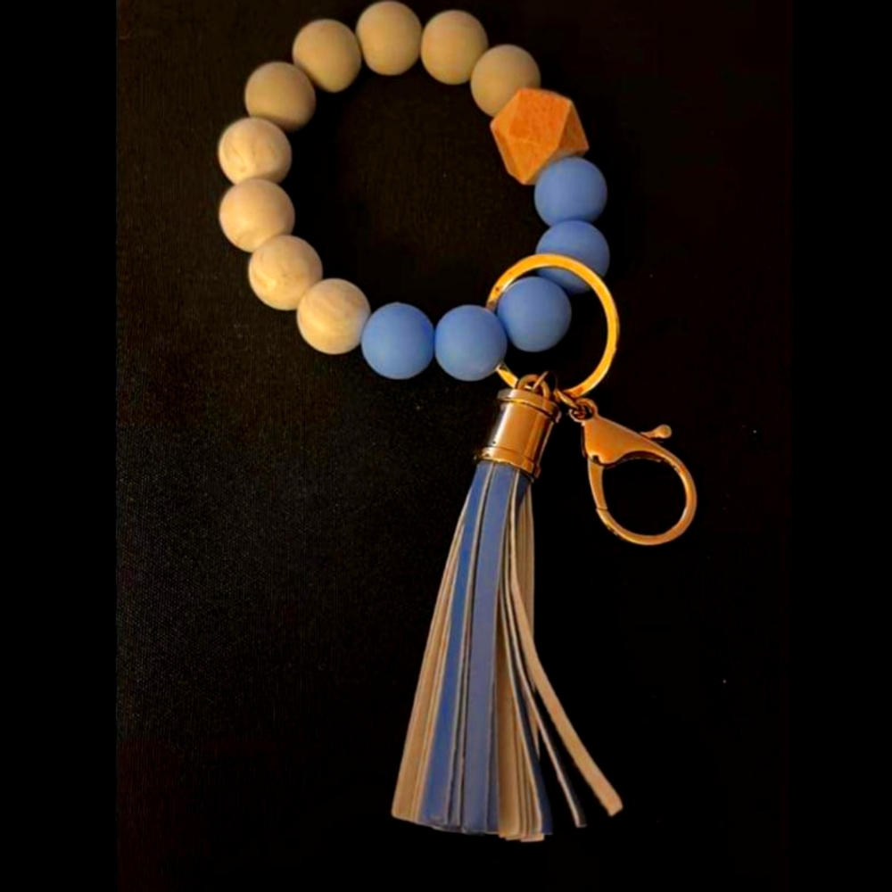 Silicone bead keychain bracelets
